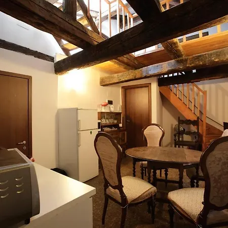 Palazzo Minelli Bed and Breakfast